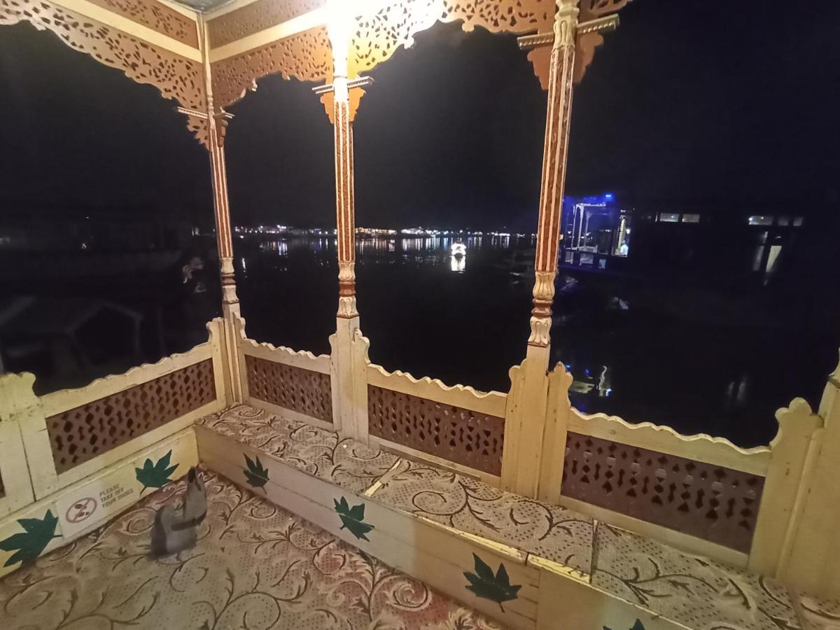 New Bombay Heritage Group Of House Boat Srīnagar Exterior foto